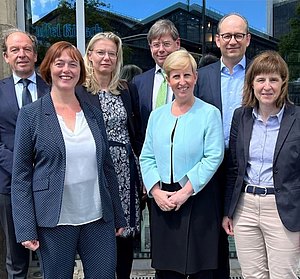 DZKJ_Gruppenfoto.jpg  