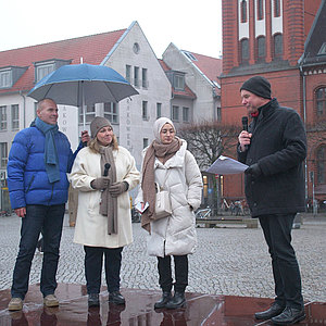Gesicht_zeigen_quadrat.jpg  