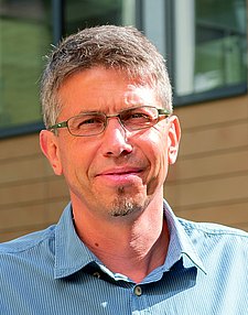 Prof_Tzvetkov_Portrait_2022.jpg